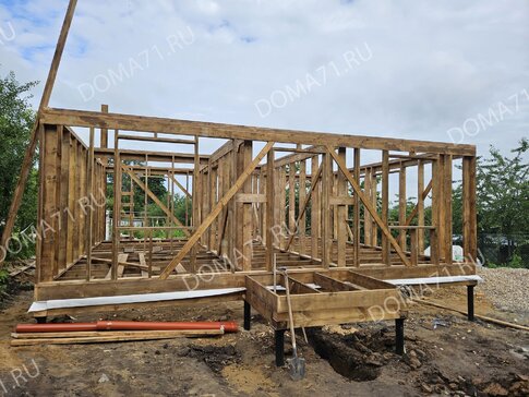 Сборка каркаса дома