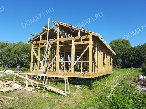 Сборка каркаса дома