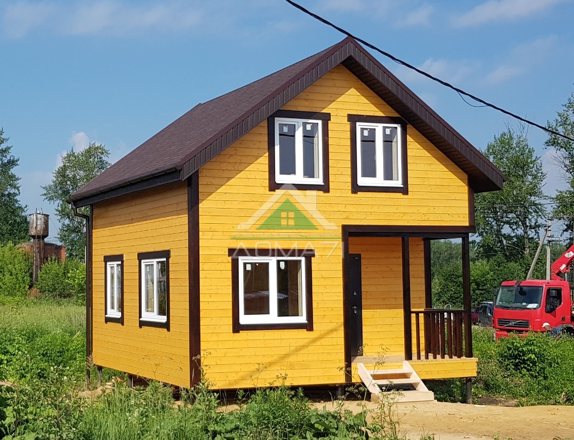 Каркасный дом 6 6 материалы. Желтый дачный домик. Каркасный дачный дом. Каркасный домик 6 на 6. Дачный каркасный домик 6х6.